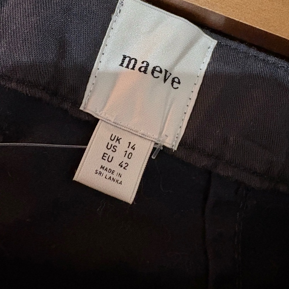 Anthropologie Maeve Navy Curved Ankle Cotton Barrel Chino Pants Pockets 10 - Picture 3 of 7